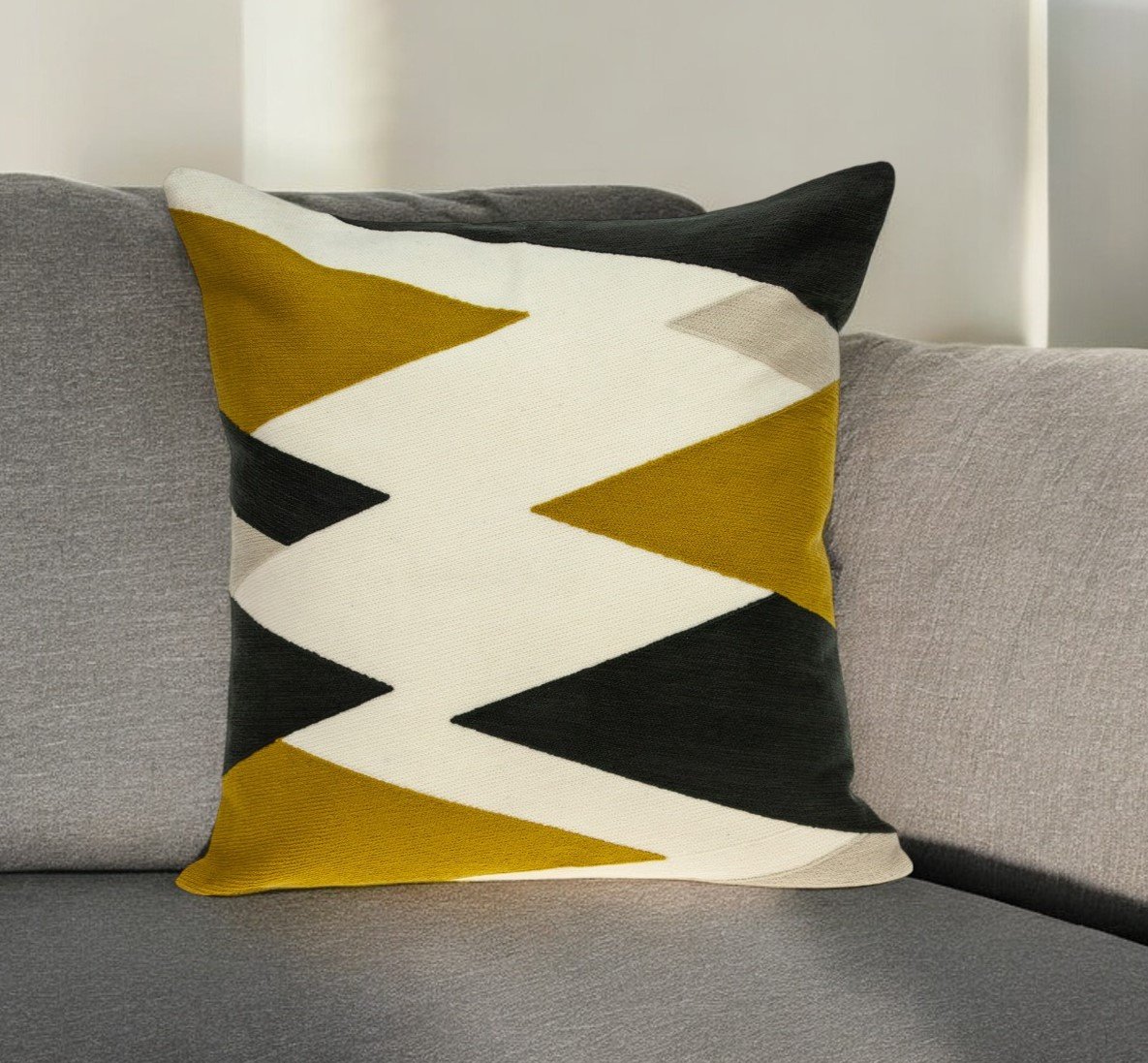 20" X 20" White Zippered 100% Cotton Throw Pillow